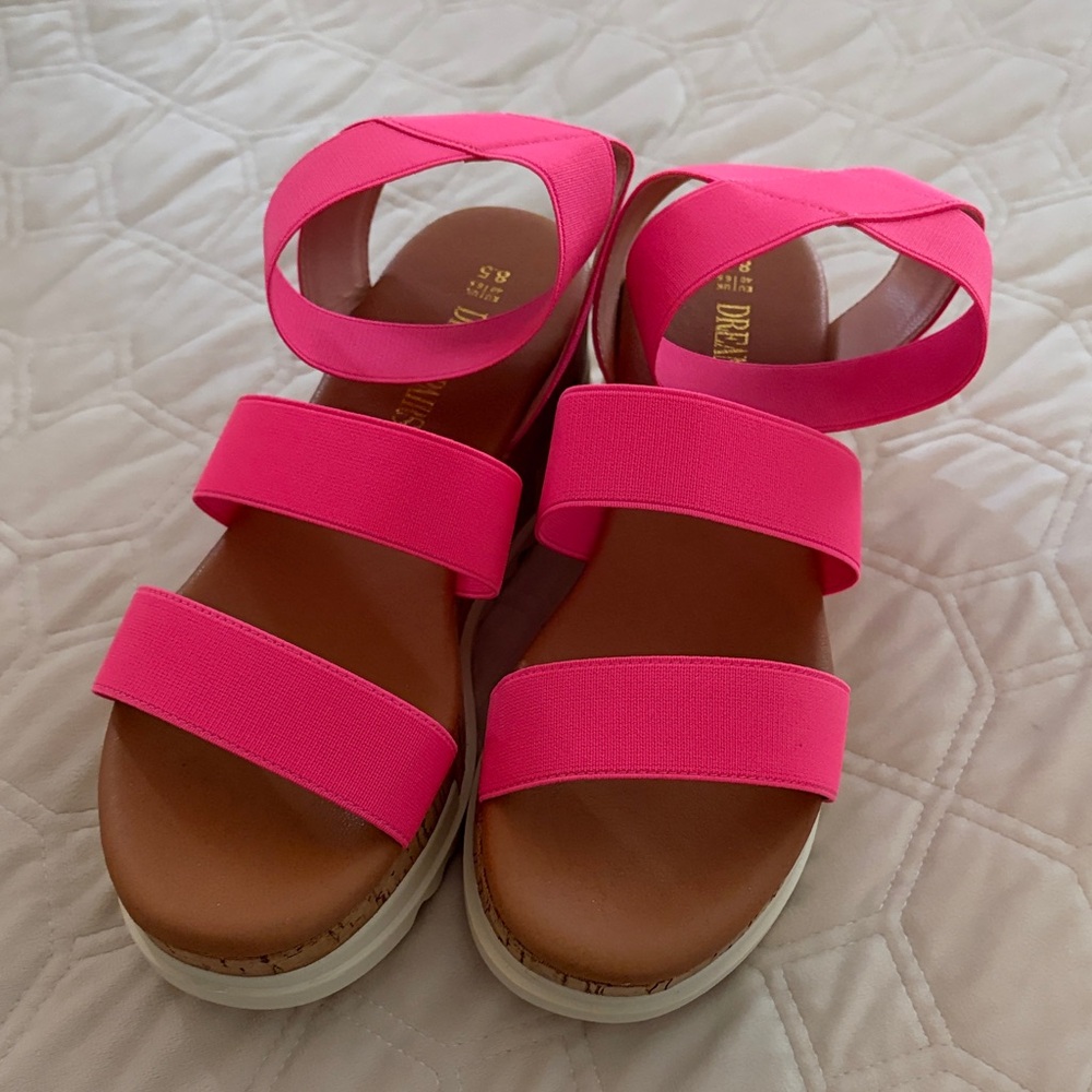 Dream Pairs Vibrant Pink Sandals